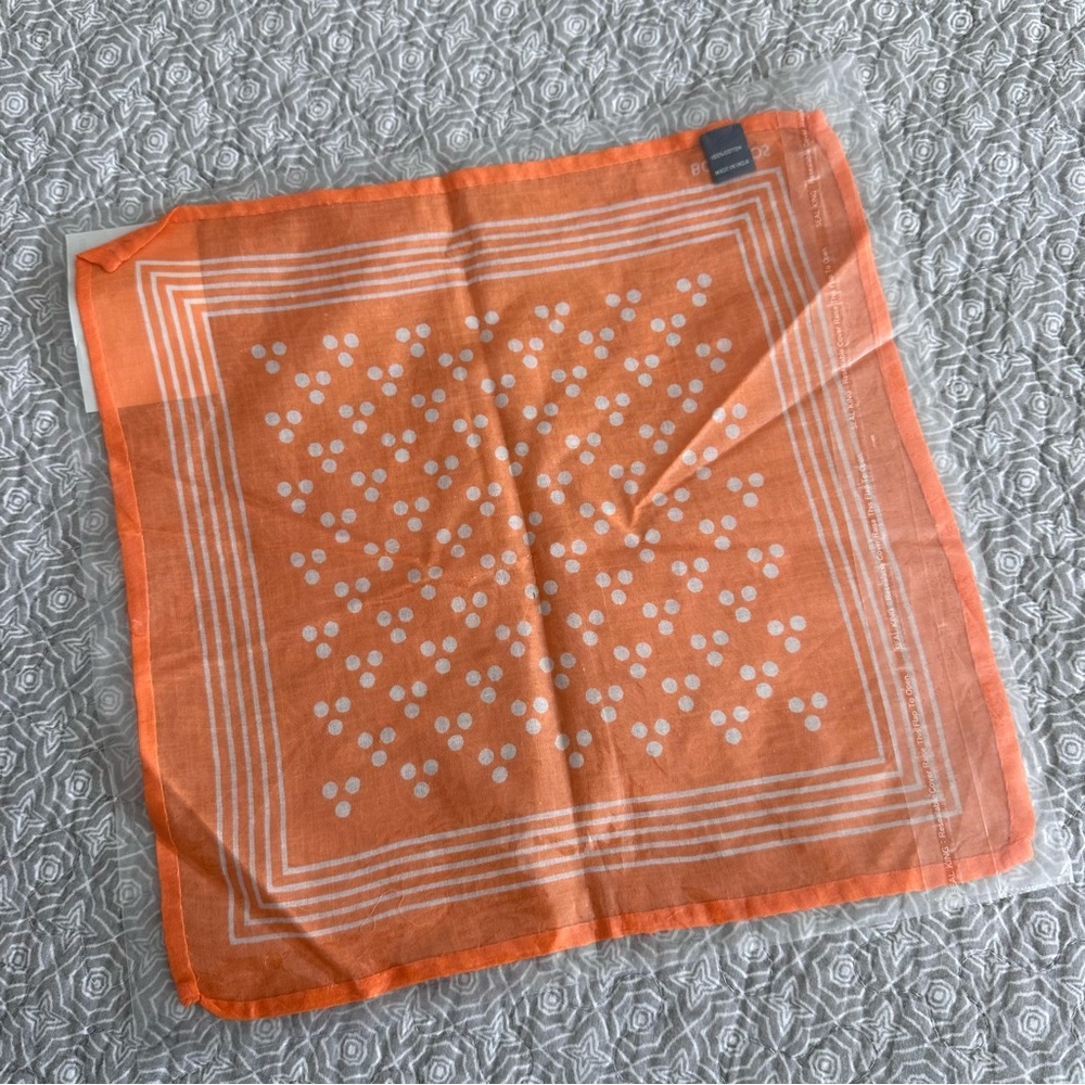 NEW! Bonobos Tripple Dot Pocket Square in Tango Orange 100% Cotton